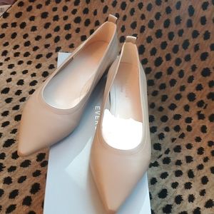 Everlane The 40-Hour Flat